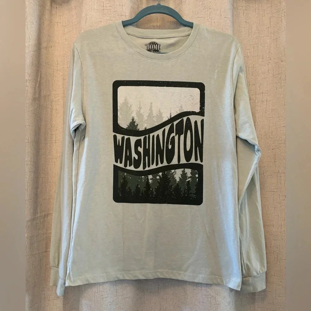 Home Free "Washington" long sleeve t-shirt. Light green with trees. Size S Women